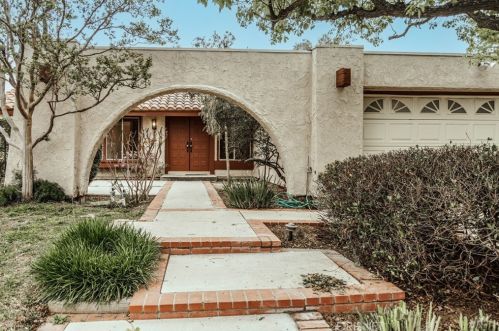 3246 Emerald Ave, Simi Valley, CA 93063-2140