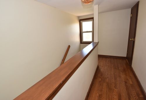 4902 Kinnickinnic Riv Pkwy, Milwaukee WI 53219-3277 exterior