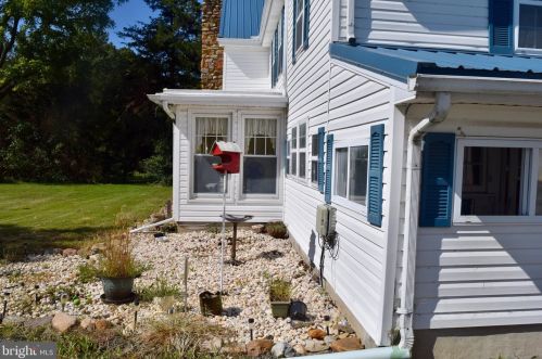 385 Ratledge Rd, Blackbird, DE 19734-9549