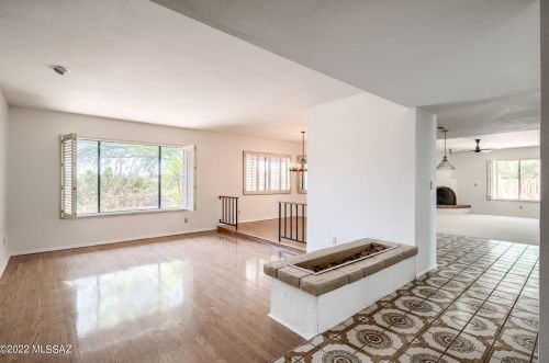 4421 Camino Gacela, Tucson AZ  85718-6807 exterior