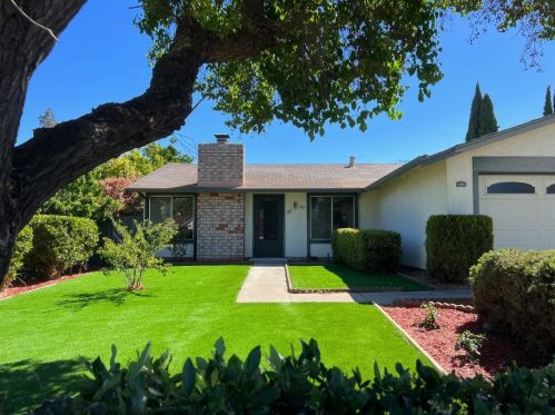 1838 Sageland Dr, San Jose, CA 95131-2752