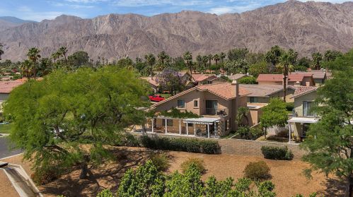 49440 Via Pompa, La Quinta CA  92253-2428 exterior