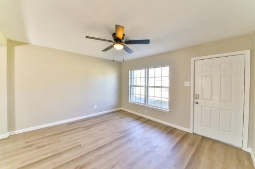 308 Kansas St, Morgans Point TX 77571-5432 exterior