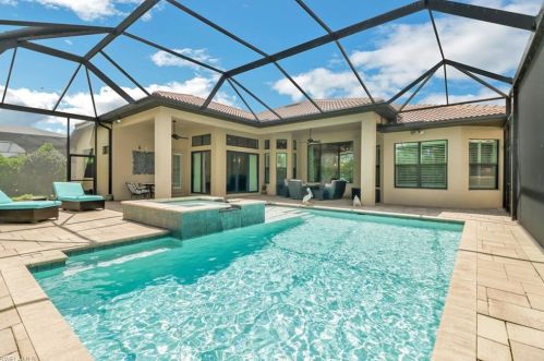 23120 Sanabria Loop, Bonita Springs, FL 34135-5347