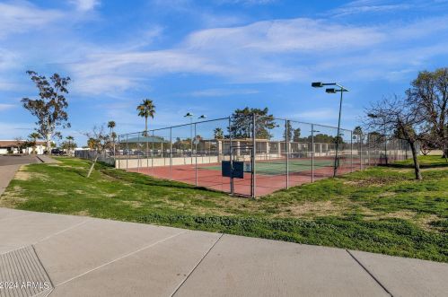 4636 Michelle Dr, Glendale AZ  85308-1519 exterior