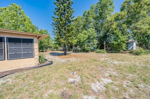 3249 Holiday Lake Dr, Tarpon Springs FL  34691-5013 exterior