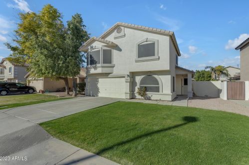 2040 Palomino Dr, Gilbert, AZ 85296-3353