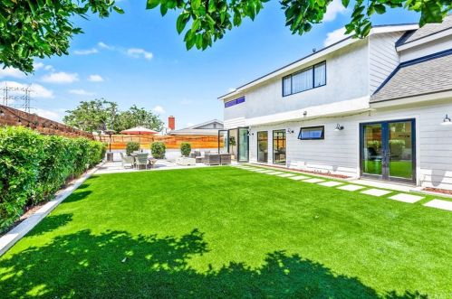 117 Harvard Ln, Seal Beach CA  90740-2508 exterior