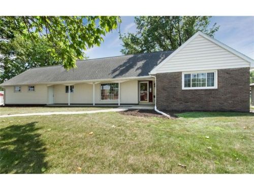 1552 H Ave, Nevada, IA 50201-2136