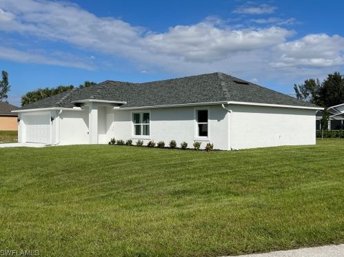 1425 5th Pl, Cape Coral, FL 33990-2021