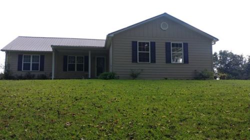 370 Walker Ln, Dyersburg, TN 38024-7369