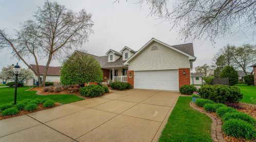 9156 Maple Dr, Dyer IN  46373-9149 exterior