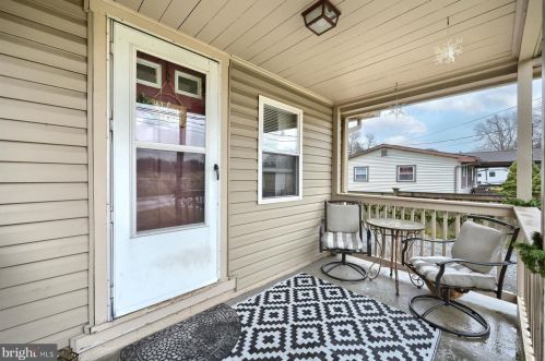 515 Cinder Rd, Smithville, PA 17560-9633