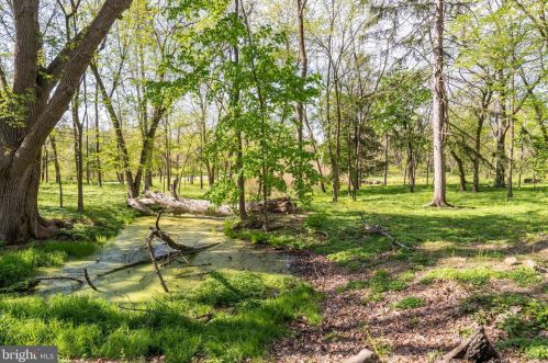 1704 Dreshertown Rd, Dresher PA  19025-1303 exterior