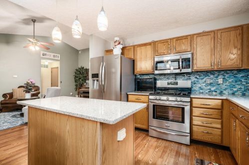 1508 Meadowlark Ln, Marysville OH  43040-8525 exterior