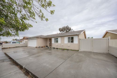 537 Parkwood Dr, San Diego, CA 92139-1308