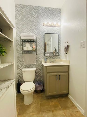 138 Cliff Heights Cir, Dallas TX  75241-5333 exterior