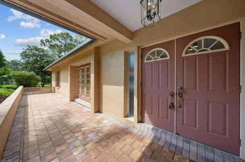 1800 Silver Sands Ave, Naples, FL 34109-1549