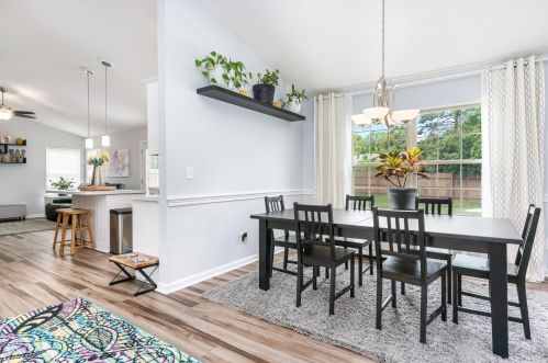 140 Union Ridge Dr, Englewood OH  45322-8774 exterior