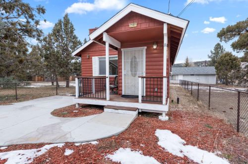 2181 3rd Ln, Big Bear City, CA 92314-9318