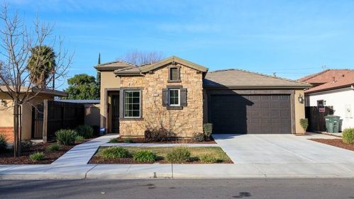 913 Hackberry Ave, Modesto, CA 95350-5133