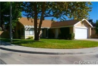 23155 Magnolia Glen Dr, Santa Clarita CA  91354-1345 exterior