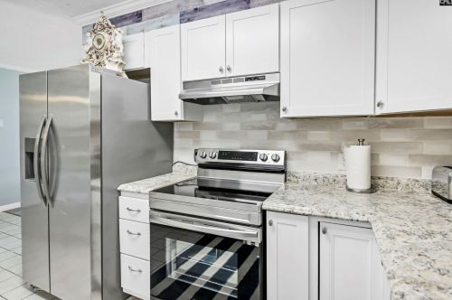 2614 Brookcliff Rd, Cayce-West Columbia SC  29033-4208 exterior