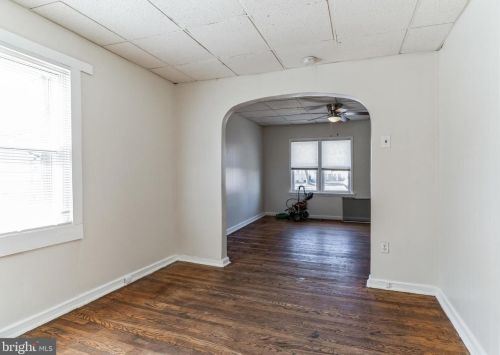 212 Broadway, Gloucester NJ  08030-1103 exterior