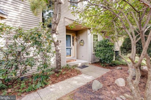 146 Saddle Ln, Prospectville, PA 19002-2052
