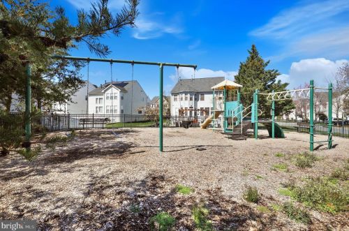 2617 Cast Off Loop, Woodbridge VA  22191-1470 exterior