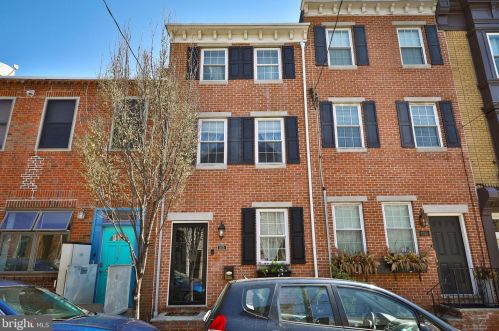 1015 4th St, Philadelphia, PA 19123-1528