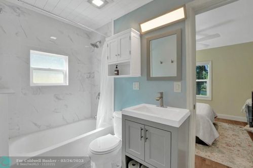 228 8th Ave, Delray Beach FL  33483-5523 exterior
