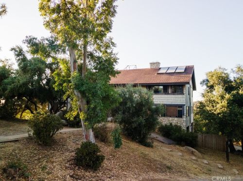 617 Victoria Knolls Dr, Alpine, CA 91901-1560