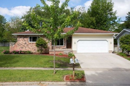918 Colby Rd, Waterloo, IA 50701-5204