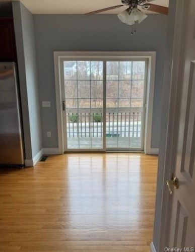 22 Hudson Cir, Marlborough NY  12542-6187 exterior