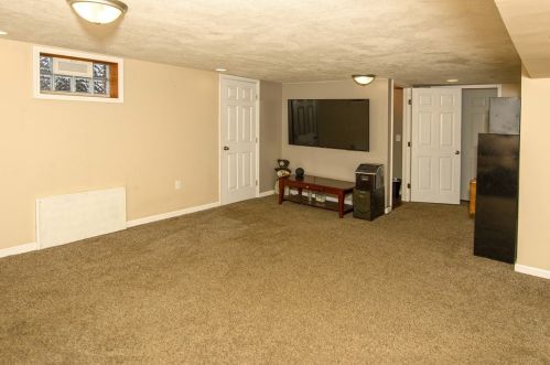 2632 Russell Dr, New Kensington PA  15068-3037 exterior