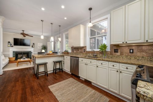 1328 Southlake Dr, Mount Pleasant SC  29464-7441 exterior