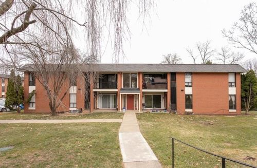 1200 College Park Dr, Moon Twp, PA 15108-2326