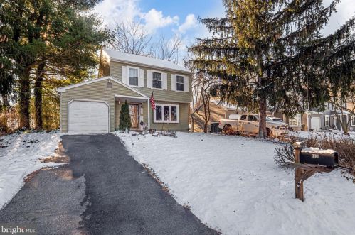1638 Farnham Ln, Downingtown, PA 19335-3546