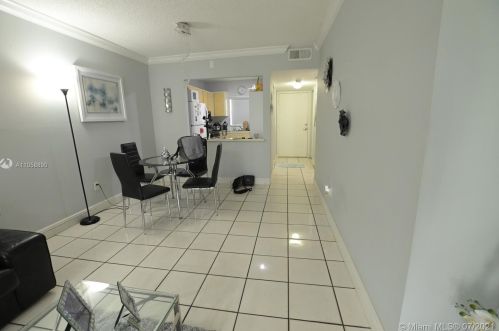 6495 27th Ave, Hialeah, FL 33016-2882