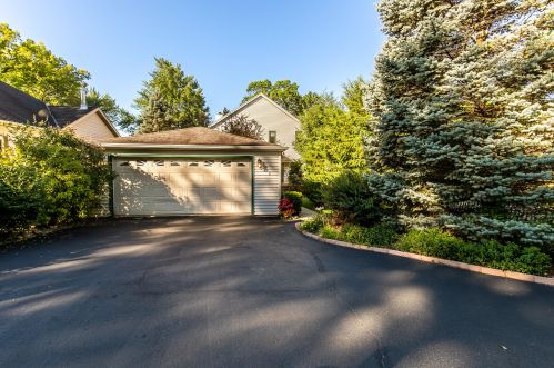 4612 Empire Ln, Waterford, WI 53185-3445