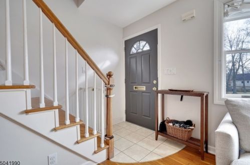 1322 Wood Valley Rd, Mountainside, NJ 07092-1854