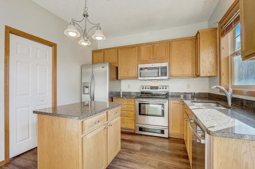 15262 Dupont Path, Saint Paul, MN 55124-5893