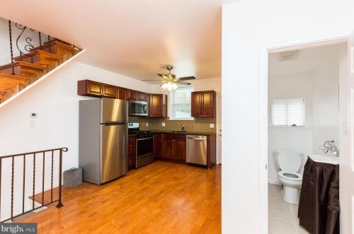 2215 Hicks St, Philadelphia PA  19145-3926 exterior
