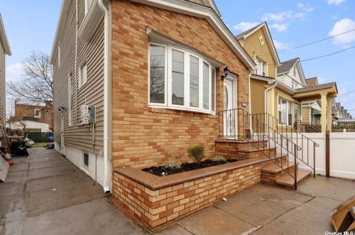 11423 127th St, Jamaica, NY 11420-2125