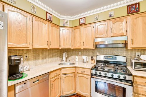 270 Silver Ln, Old Bridge NJ  08857-3340 exterior