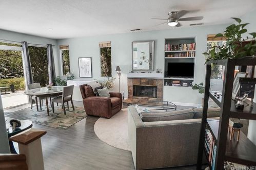 25378 Fitzgerald Ave, Santa Clarita, CA 91381-2313