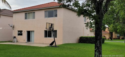 11360 20 St, Hollywood FL 33029-5237 exterior