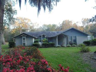 466 31st Way, Melrose, FL 32666-5330