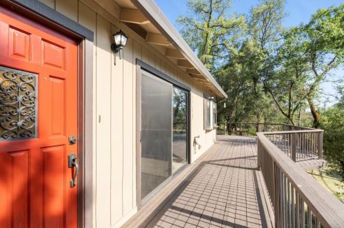 19113 Cherry Creek Rd, Grass Valley CA  95949-9031 exterior